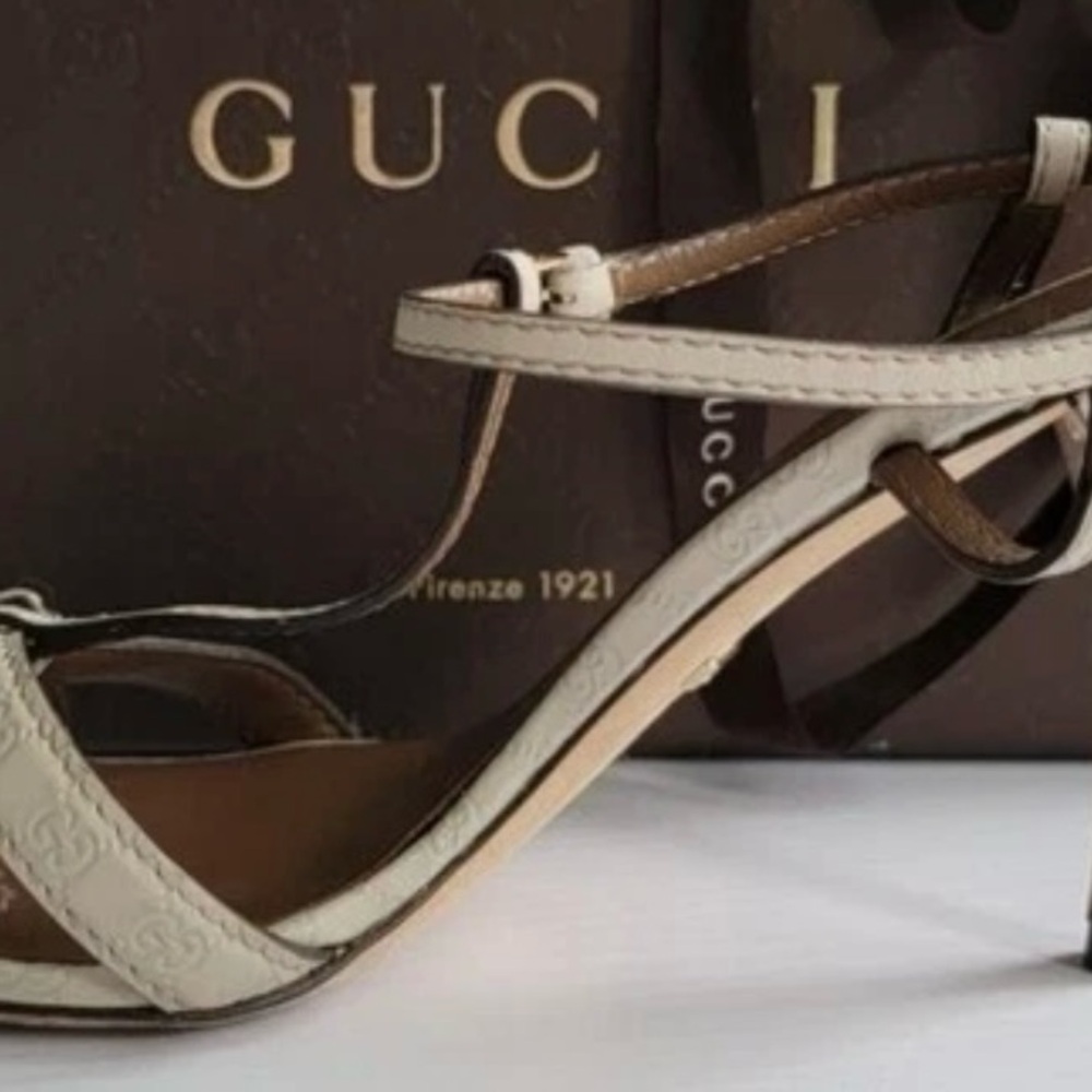 Gucci Women's Beige Heeled Sandals - Picture 3 of 5